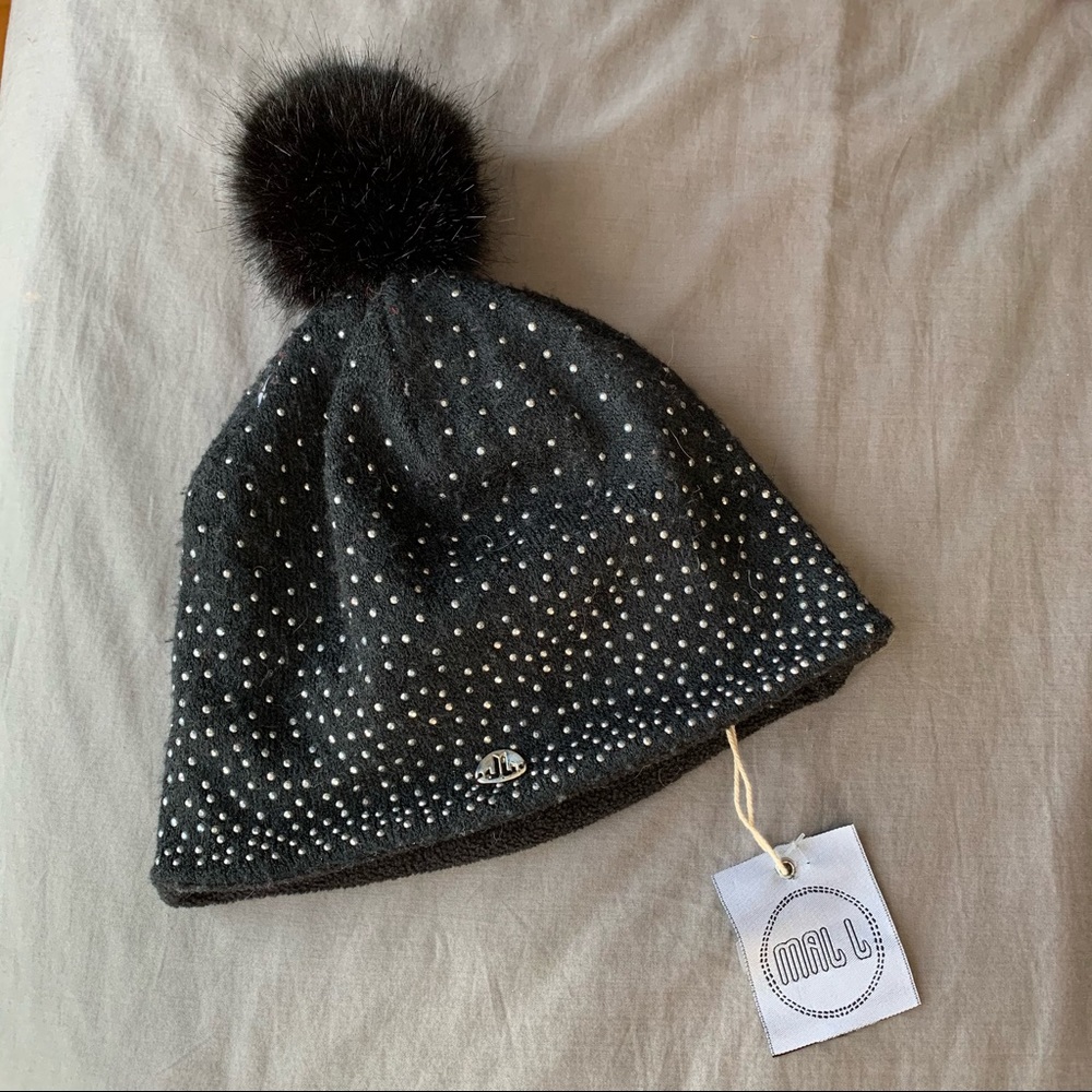 Pom Pom Beanie
